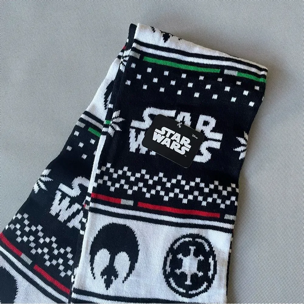 Star Wars Disney NWT Iconic Logo Scarf LootCrate Exclusive Christmas Gift NEW